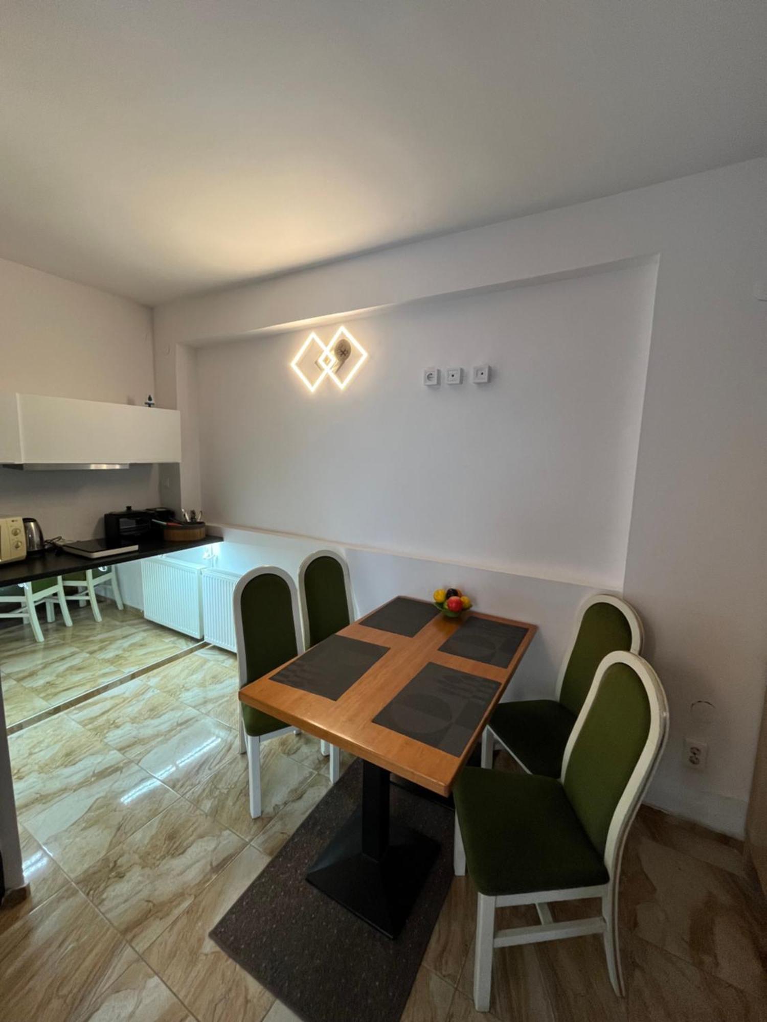 Apartment 8 -as Balatonfenyves